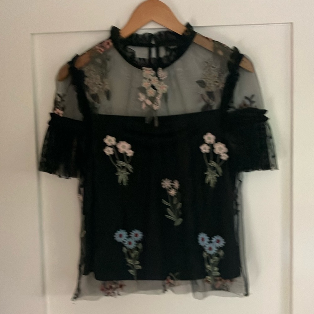 Lea & Viola black embroidered floral blouse